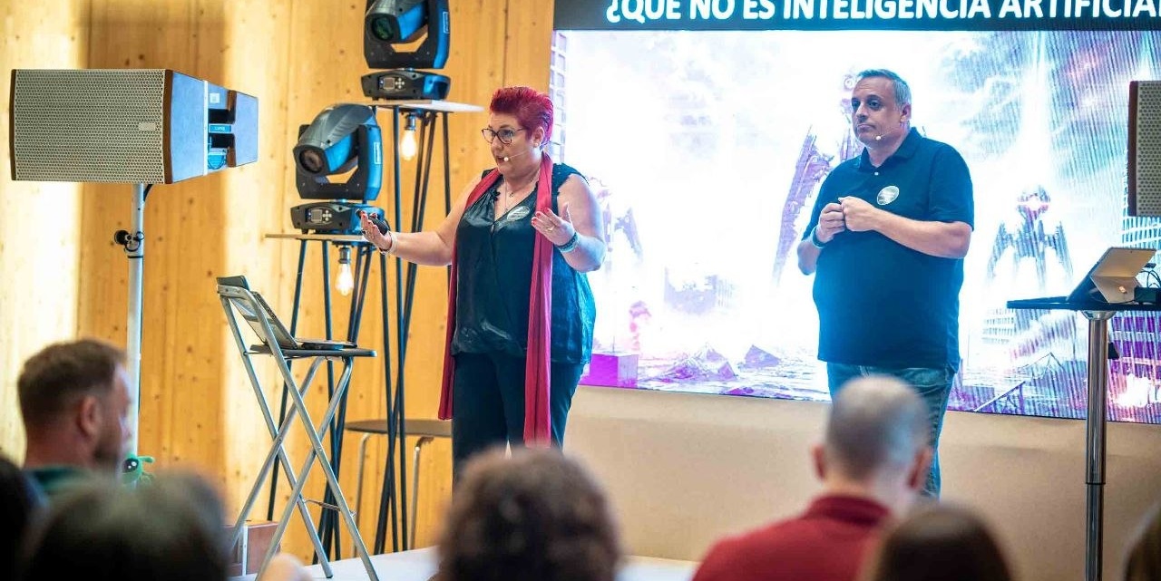 Ponencia '¿Qué no es Inteligencia Artificial?' en Level Uppers Valencia